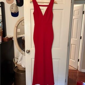 Elegant Scarlet Sleeveless Maxi Dress